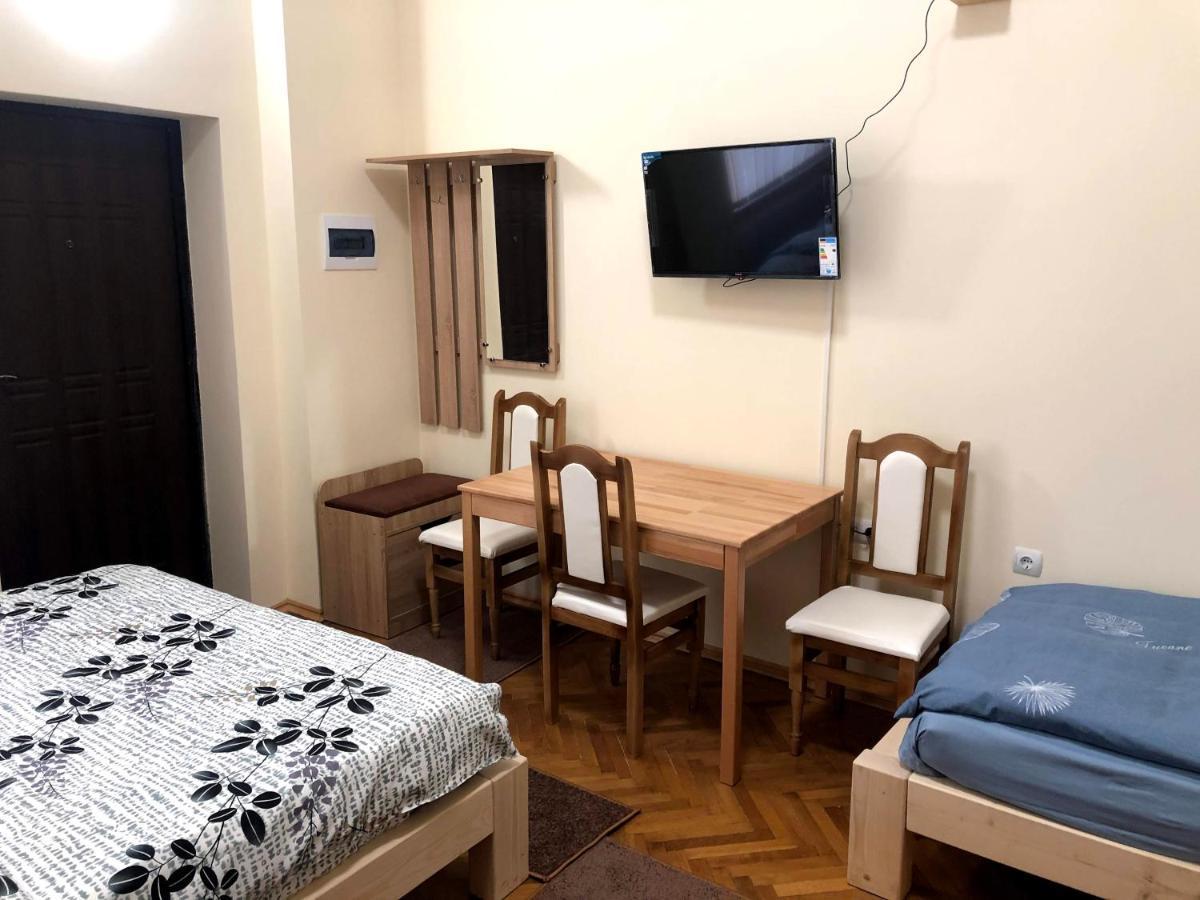 Gil Apartments, Korzo 7,2 Centre Daire *